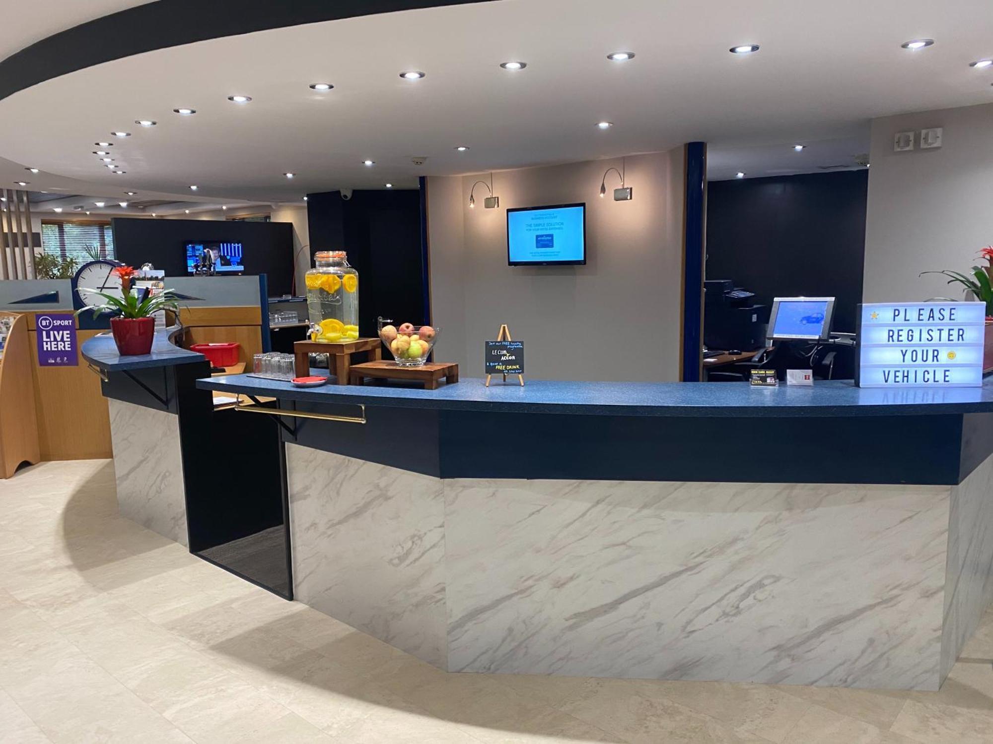 Ibis Rugby East Hotell Crick  Eksteriør bilde